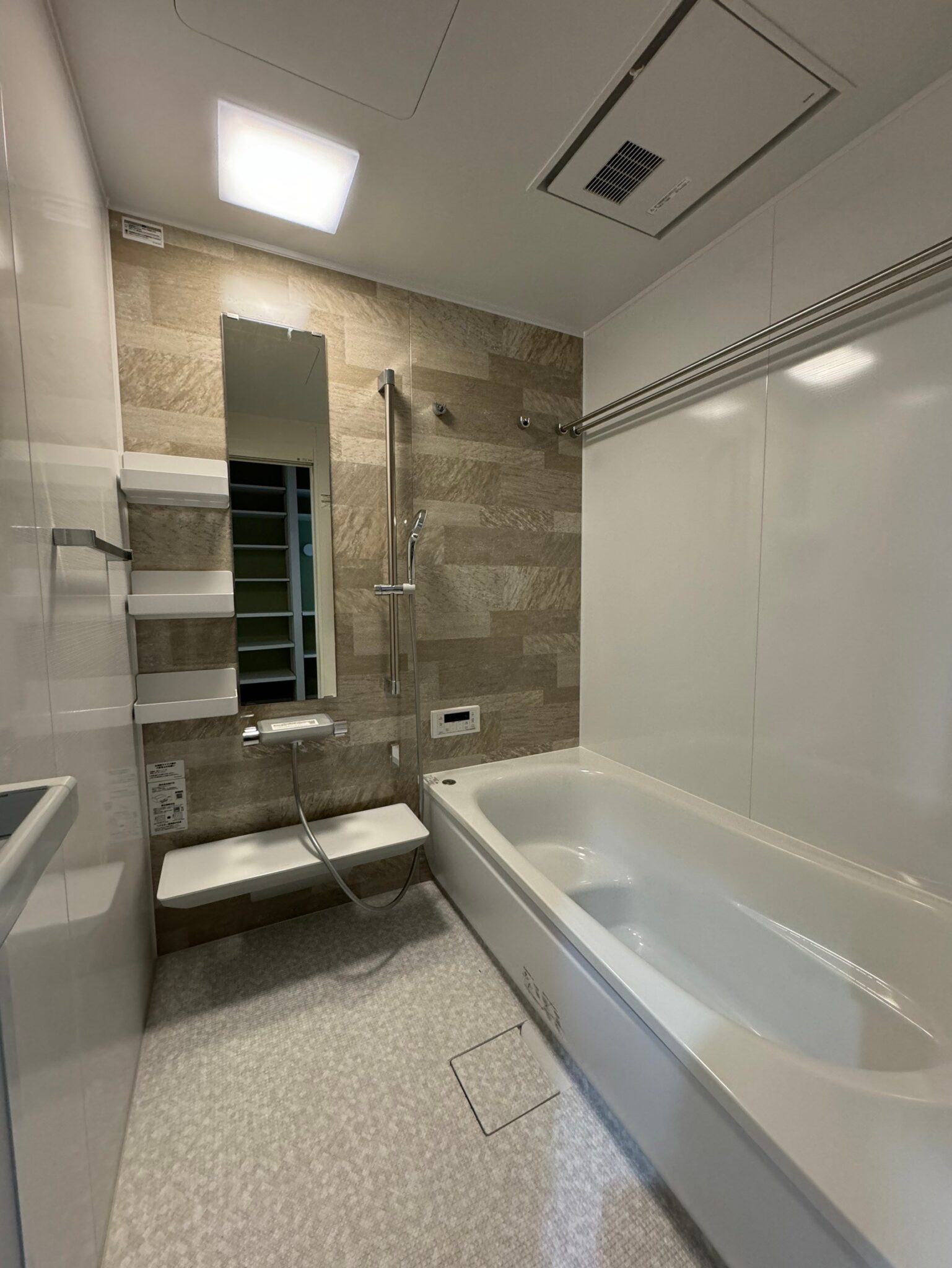 LINE_ALBUM_近江様邸 完工写真_241205_51