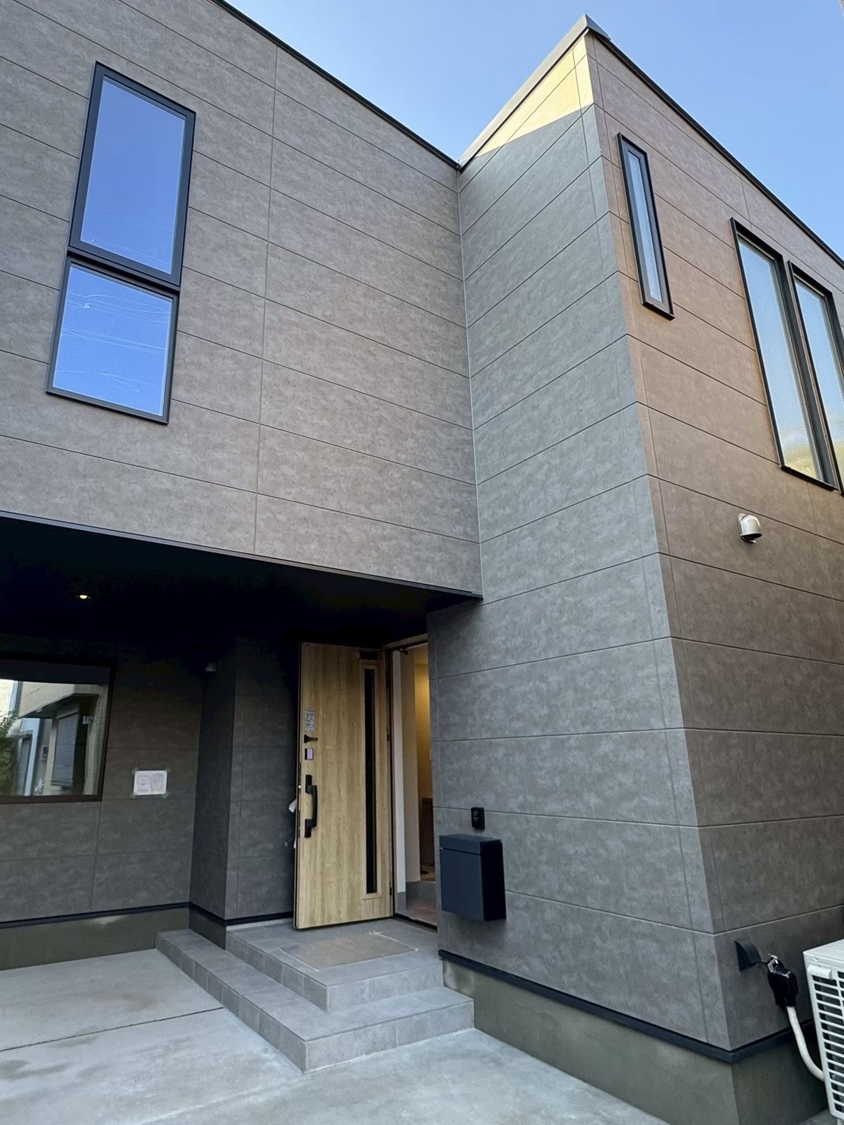 9A1525A1-66F3-45DD-92CB-92A338ECB0D2