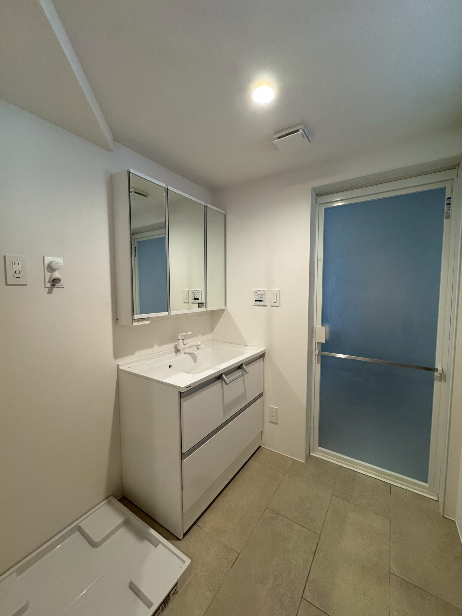 LINE_ALBUM_陳様邸_260402_11